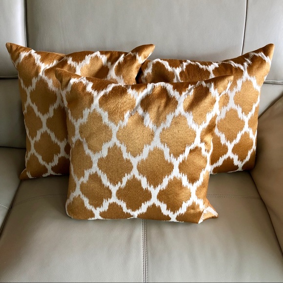 Accent Pillows / Cushions, Duck Feather, three (3) - Picture 2 of 8